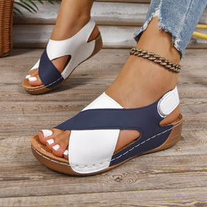Sandales à Brides Croisées Ajourées | Fermeture Velcro | Femme