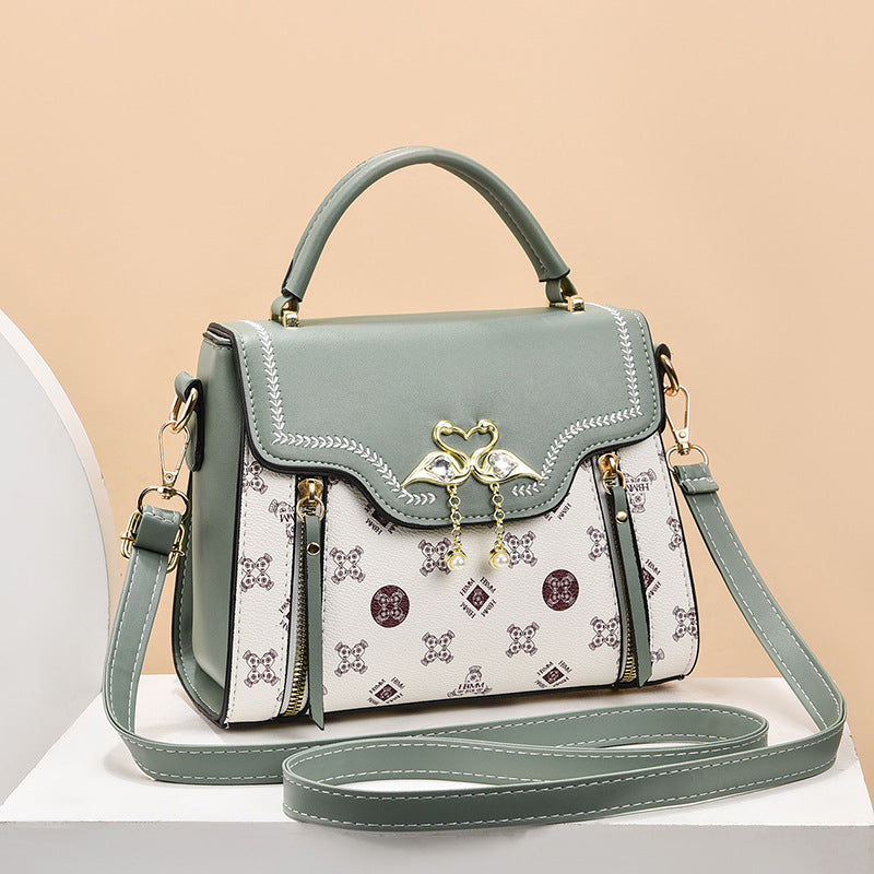 Petit Sac Carré Bandoulière à Rabat | Style Street Fashion | Femme