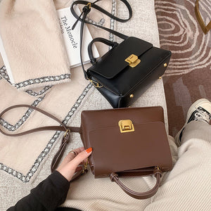 Petit Sac Carré à Rabat | Bandoulière & Épaule | Style Street Trendy Femme
