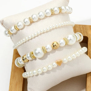 Bracelet Perles Élégant — Set de 4 avec Charm Cœur