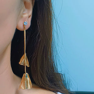 Blumen & Zirkonia Ohrringe — Lang, Dünn, Clip oder Stecker