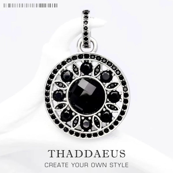 Pendentif Cercle Noir en Argent Sterling 925 – Design Élégant Sertie Zircon Style Moderne